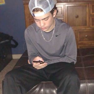 Meet your Posher, Grant